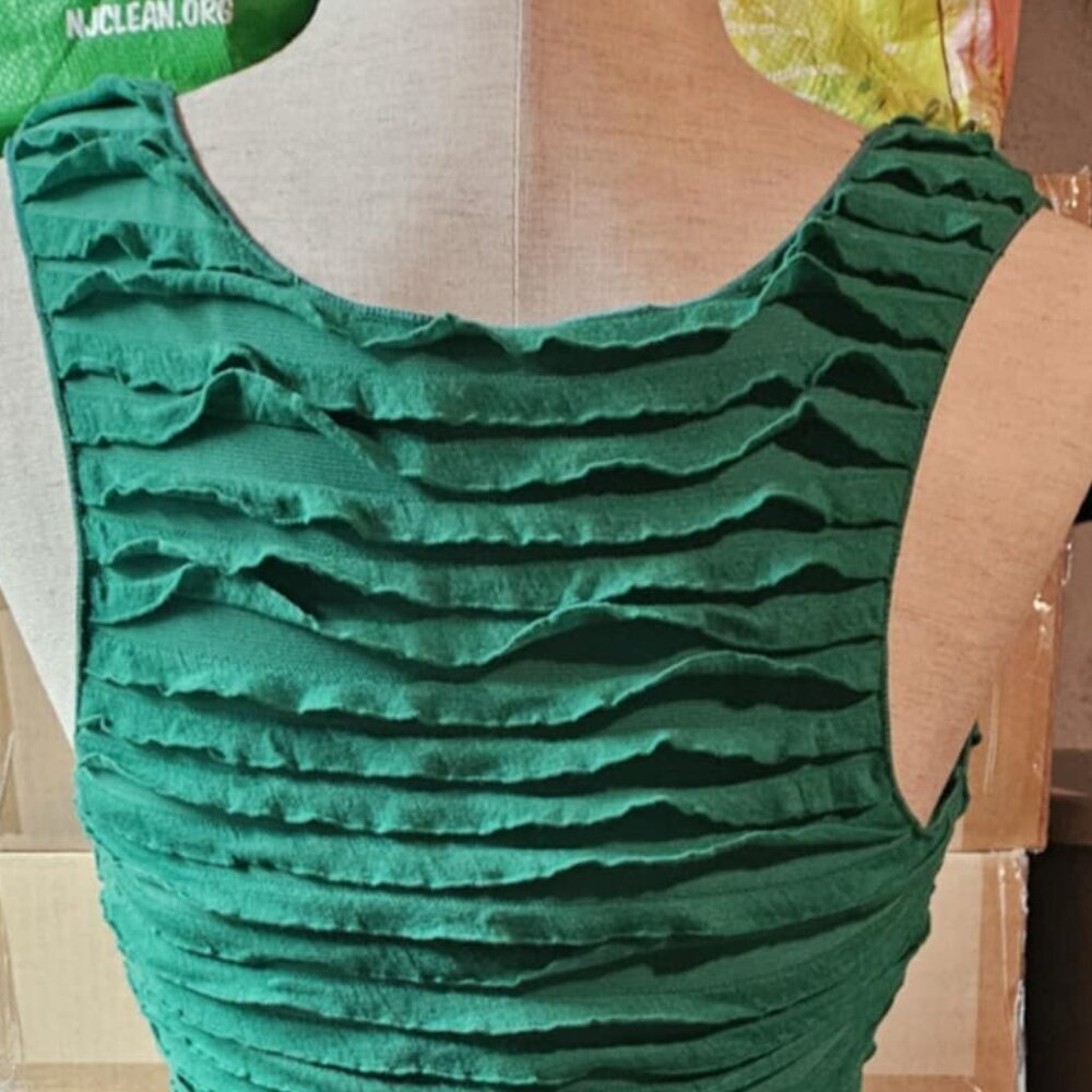 Green Ruffle Tiered Sheath Dress - Picture 6 of 7